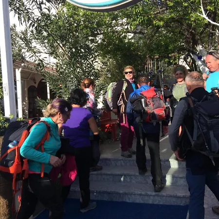 Miss Karya Отель