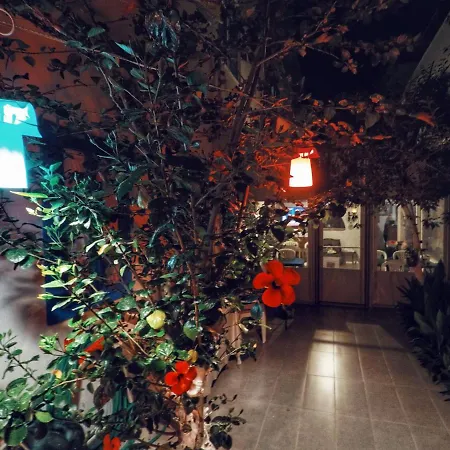 Miss Karya Отель